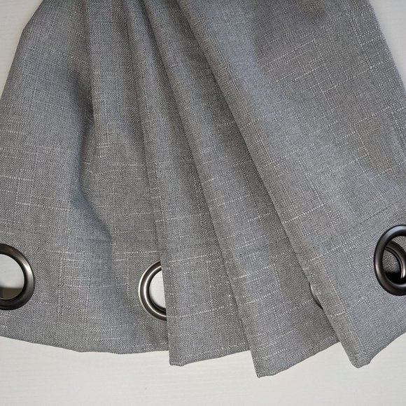 Fleece lined 100% Blackout Grommet Curtain Panel (set of 2) - Picture 4 of 9